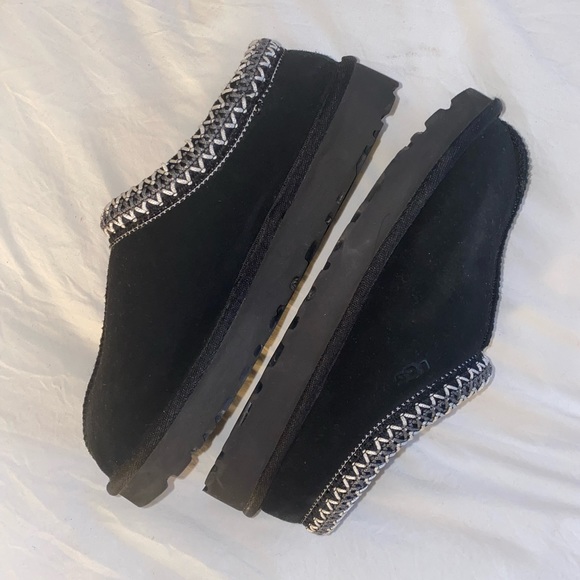 UGG Shoes - UGG Tasman Slipper